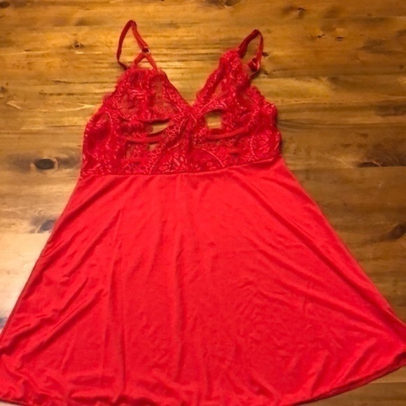 Red babydoll lingerie negligee cut outs and open back NEW! - Picture 4 of 6